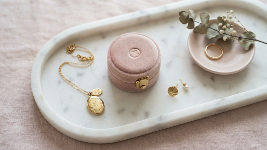 Mint and Lily Coupon Code 2026: Save 20% on Meaningful Jewelry